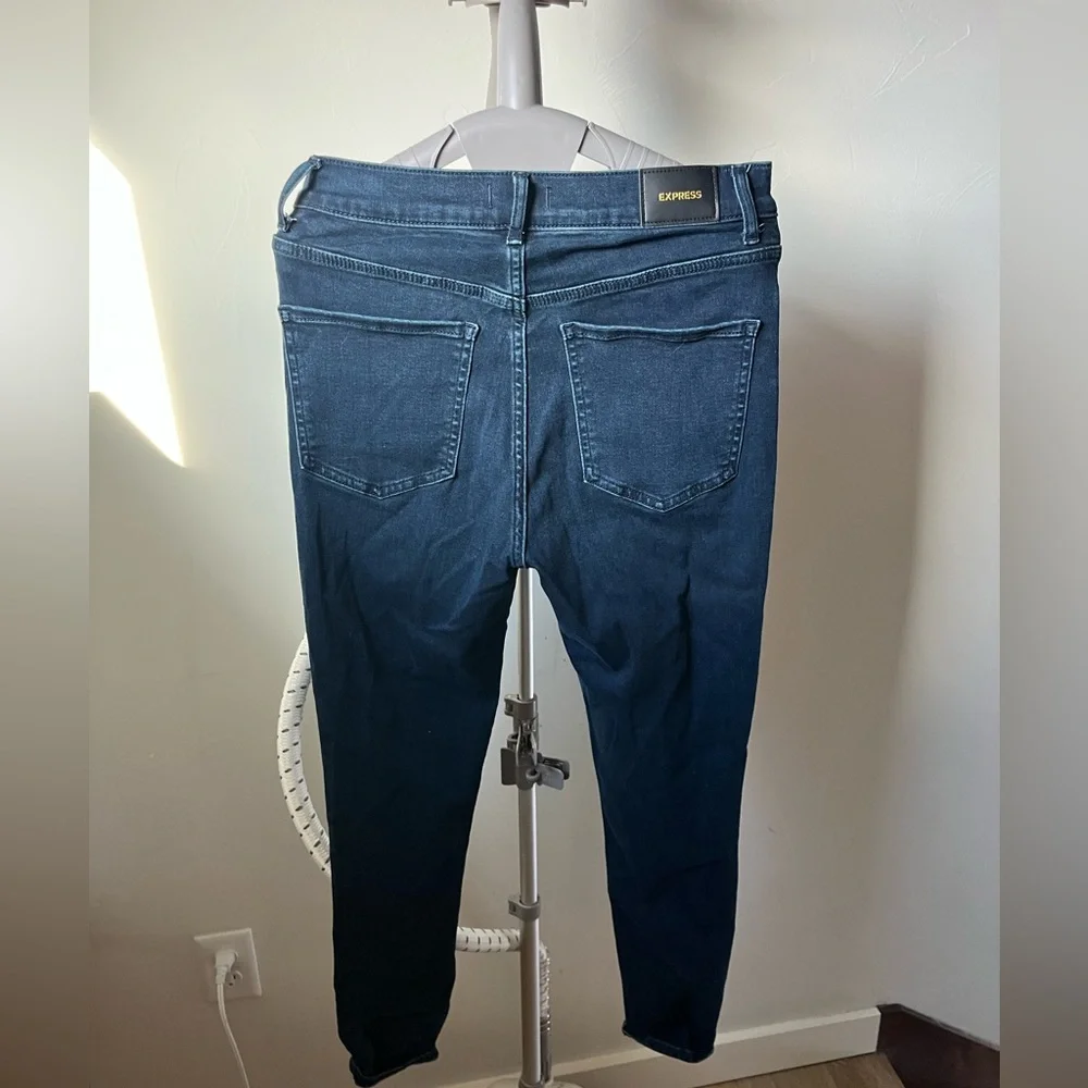 Express Skinny High Rise Jeans - Picture 3 of 3